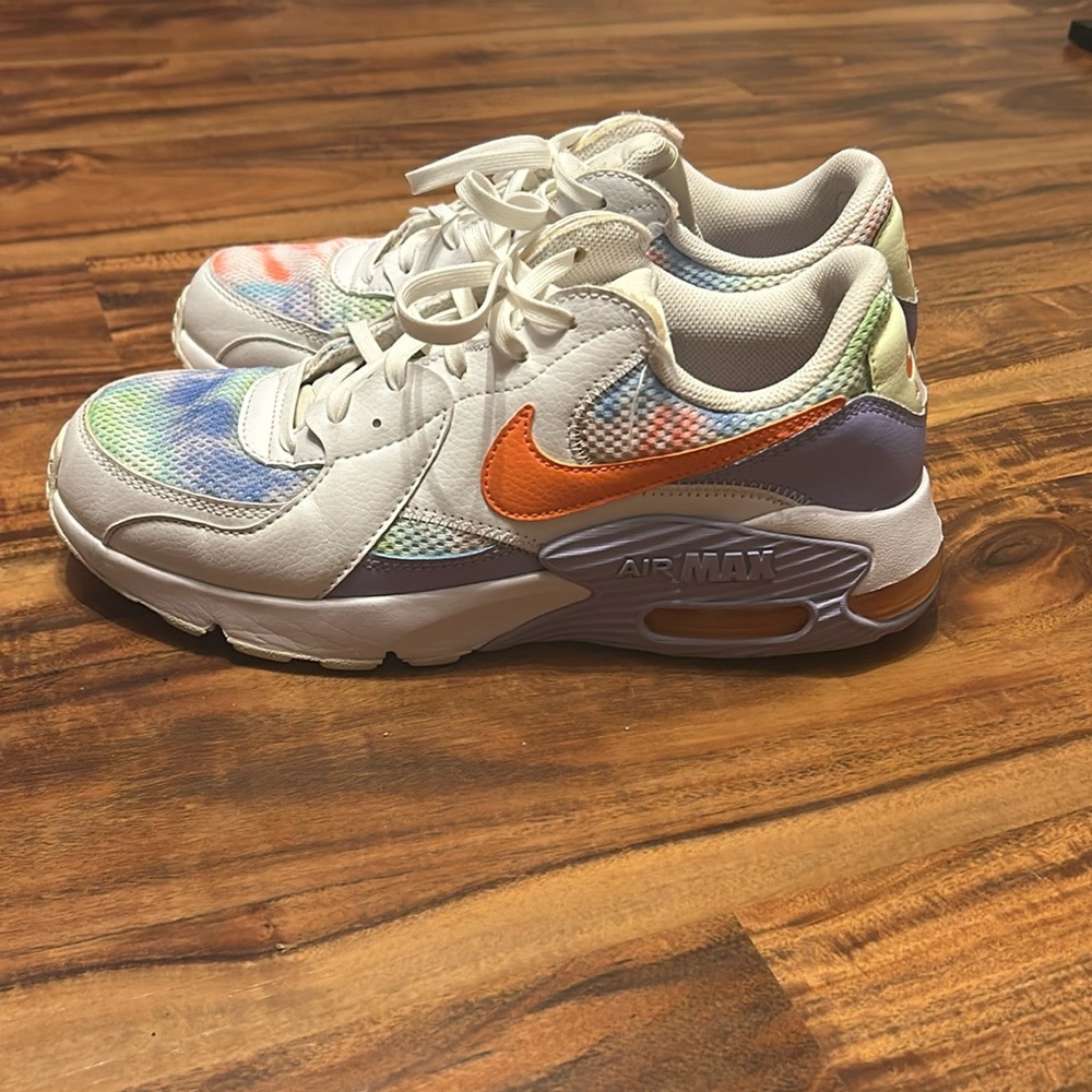 Nike Air Max women’s shoes